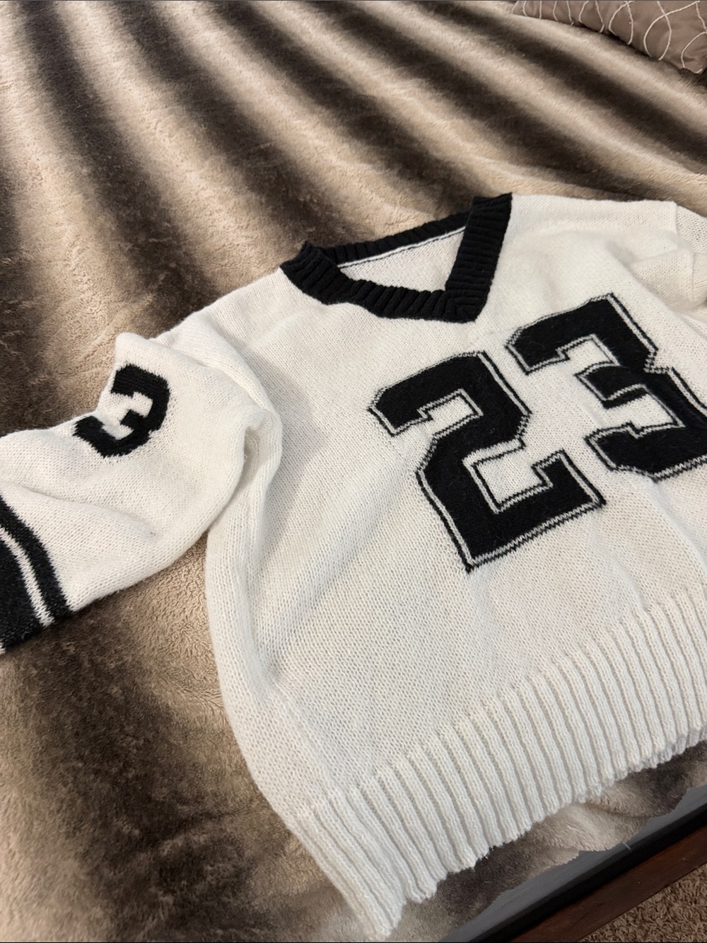 White V-Neck Knit Sweater with Black Number 23